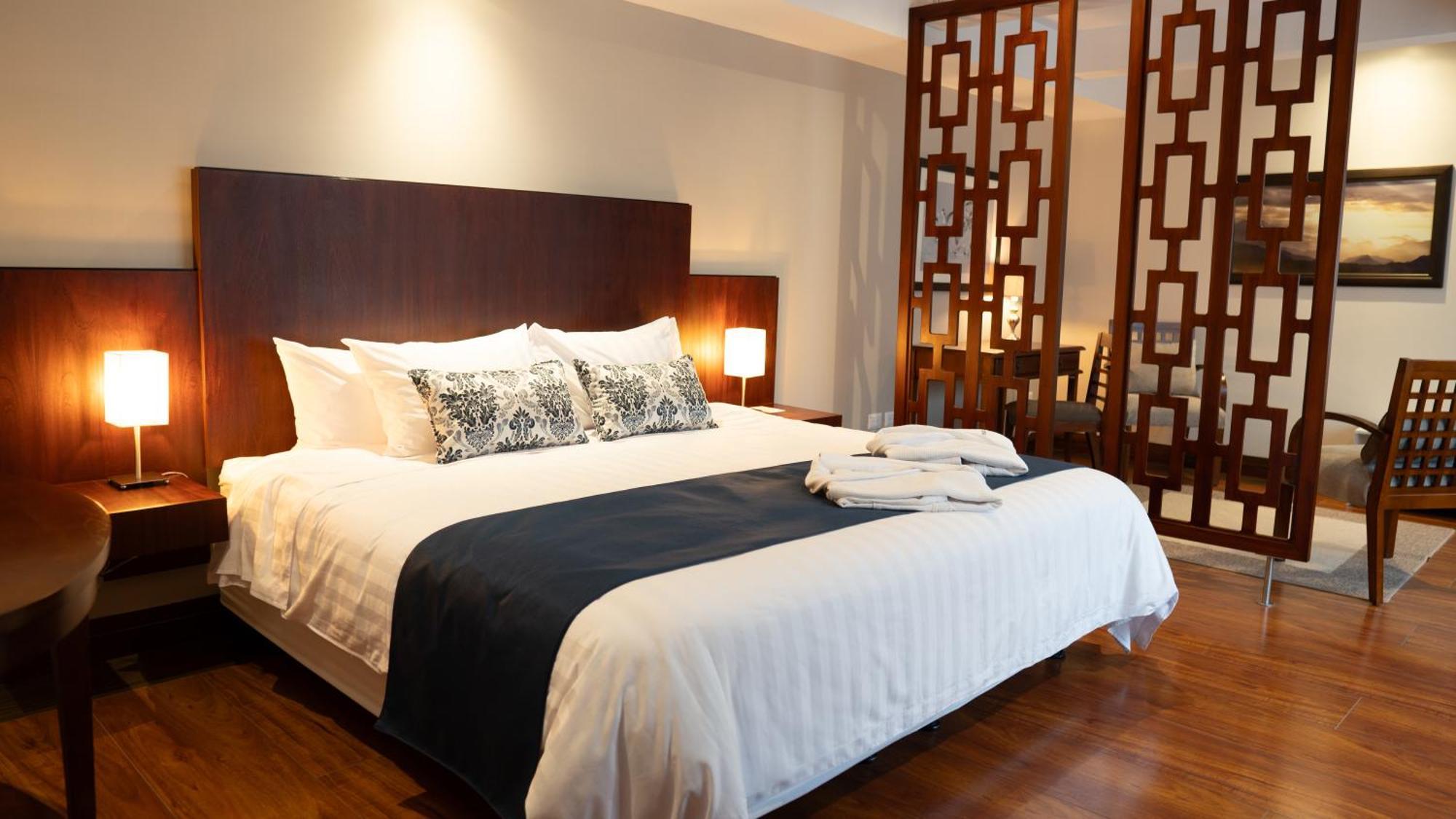 Parc Royale Suites Hotel Κουένκα Εξωτερικό φωτογραφία